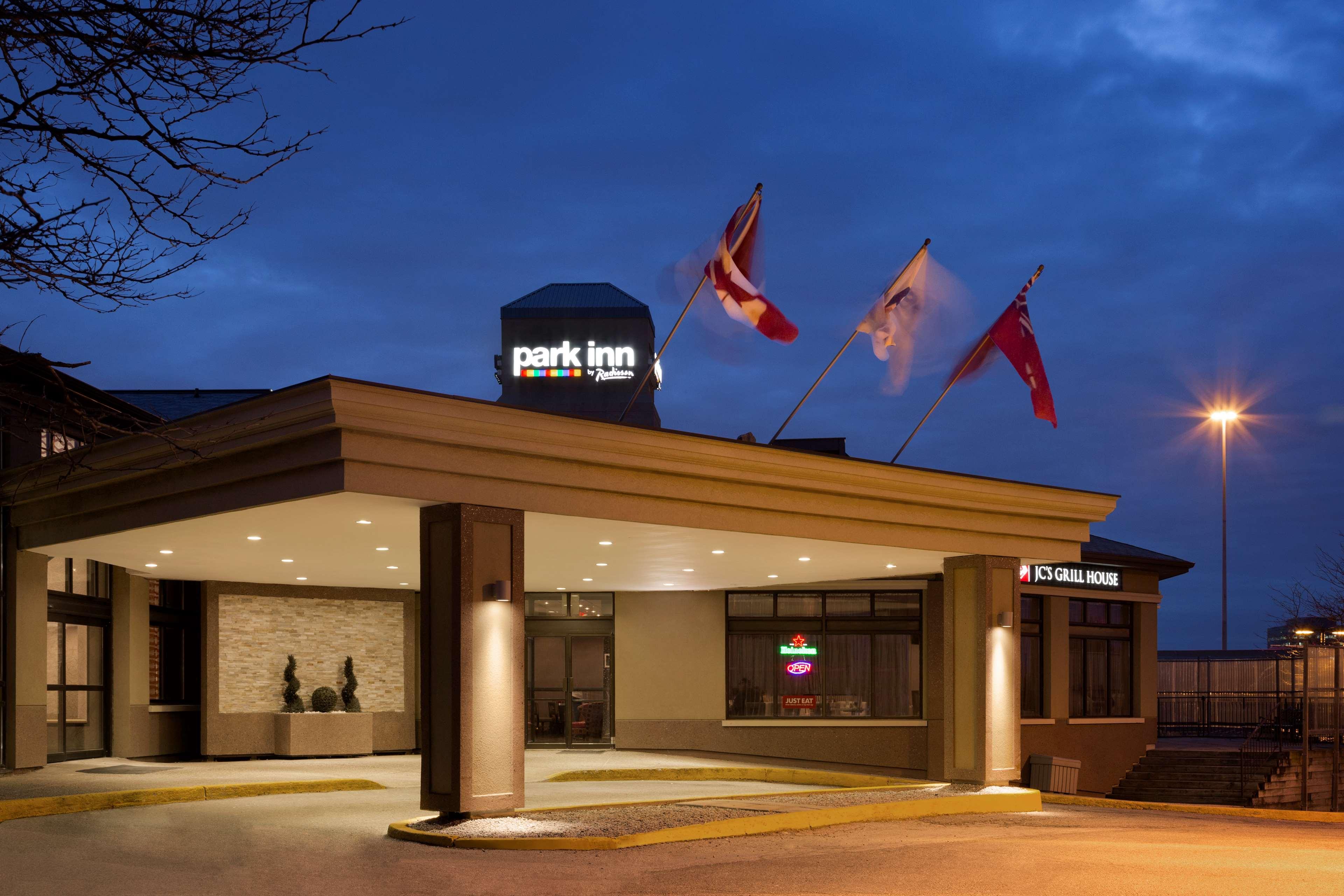 Park Inn By Radisson Toronto-Markham Extérieur photo